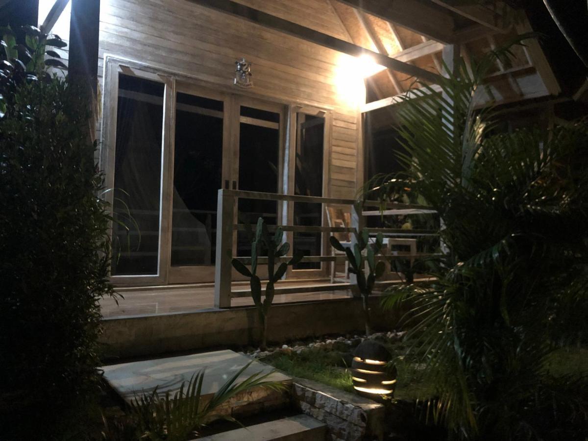 Le Biu Garden View Hotell Lembongan Exteriör bild
