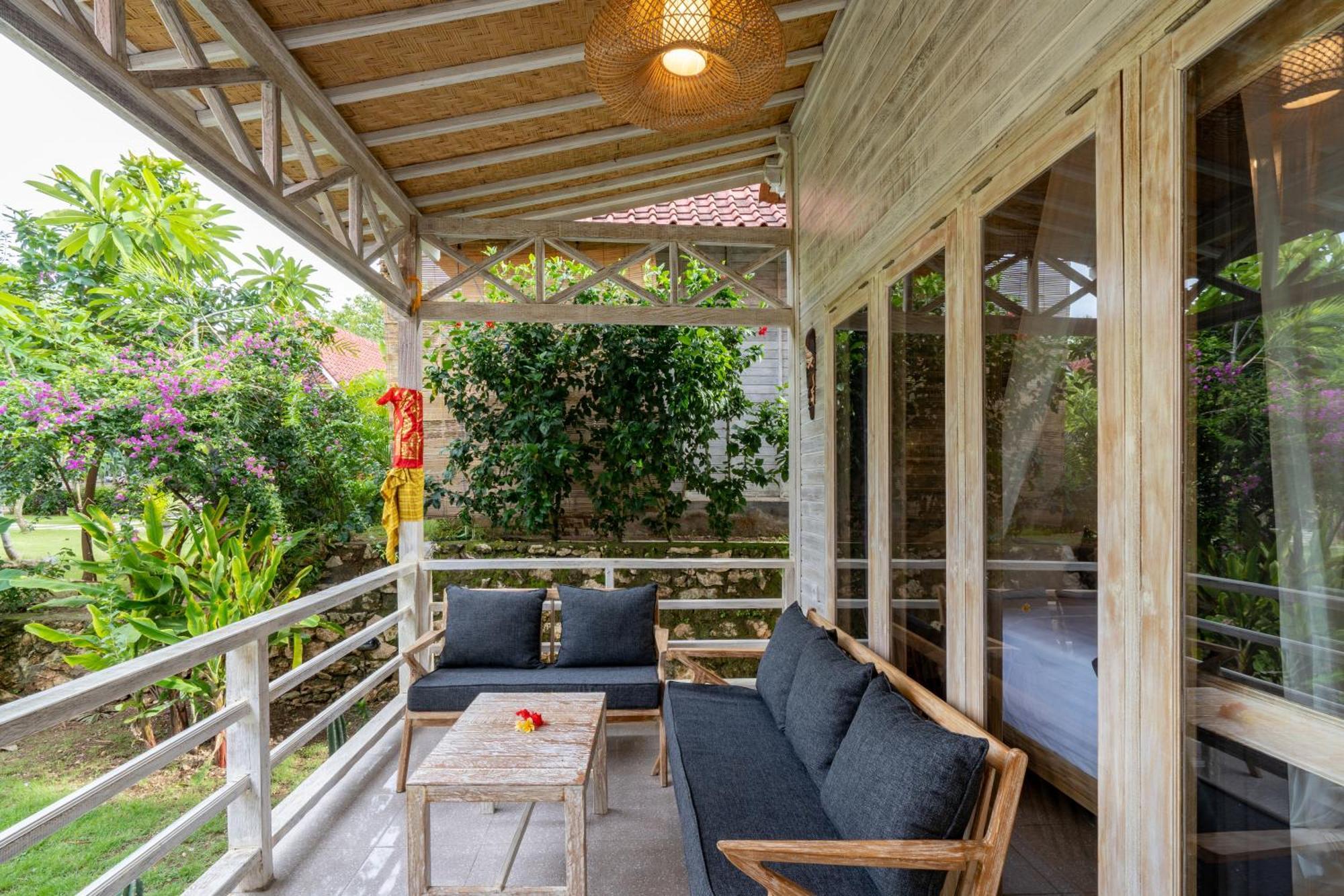 Le Biu Garden View Hotell Lembongan Exteriör bild