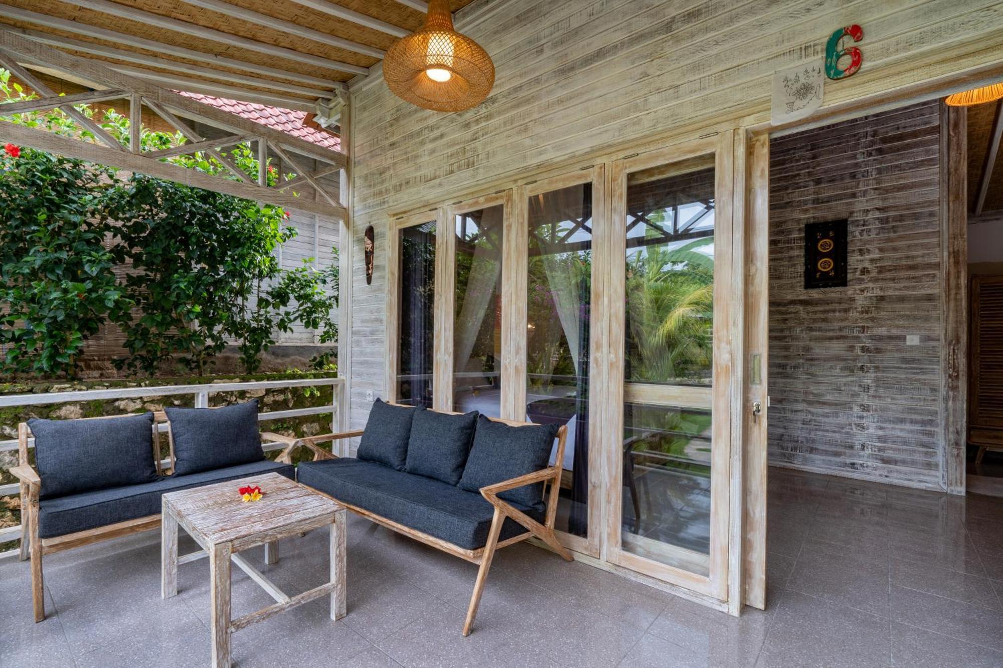 Le Biu Garden View Hotell Lembongan Exteriör bild